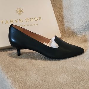 Taryn Rose size 8